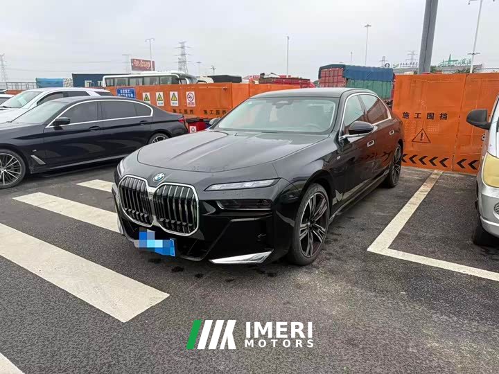 BMW 7 Series 2023 740Li M Sport Package