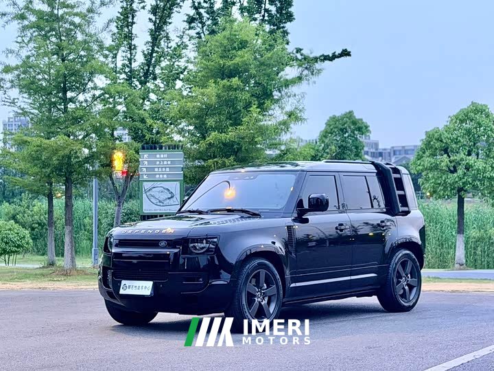 Land Rover Defender 110 3.0T P400 X-Dynamic HSE