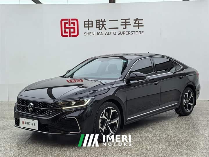 Volkswagen Passat 330TSI Starry Sky Elite Edition