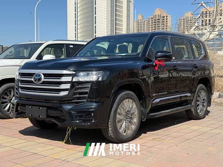 Toyota Land Cruiser (imported) LC300 4.0L automatic