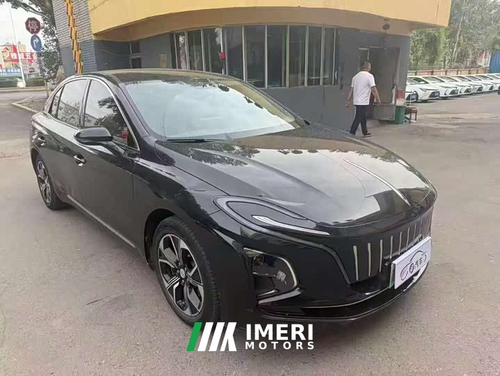 Hongqi E-QM5 2022 431km Charging Enjoyment Edition