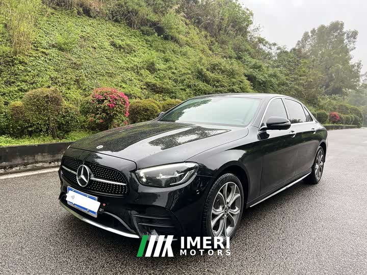 Mercedes-Benz E-Class facelift E 300 L sporty and stylish