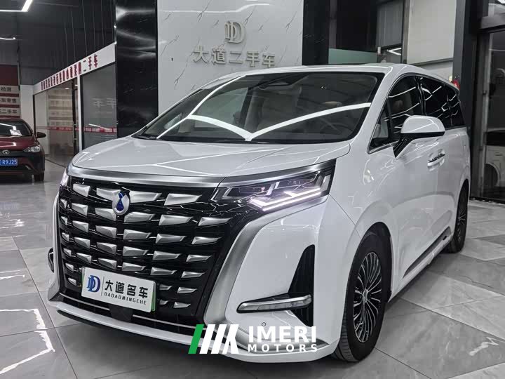 Denza D9 DM-i 970 Luxury