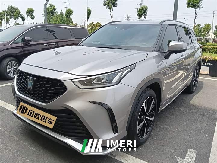 Toyota Crown Lufang 2.5L HEV four-wheel drive luxury version