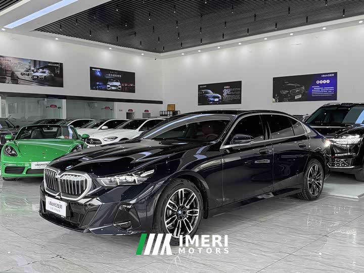 BMW 5 Series 530Li Leading M Sports Package