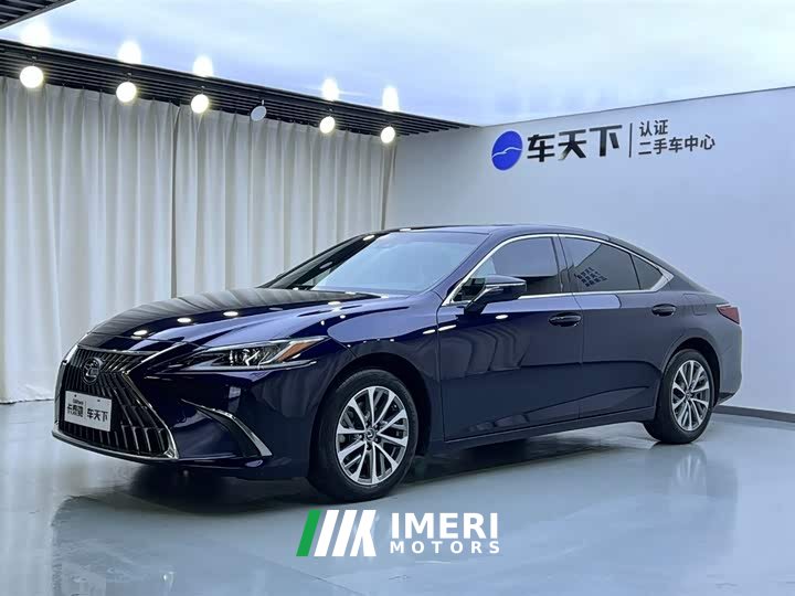 Lexus ES 200 Excellence Edition