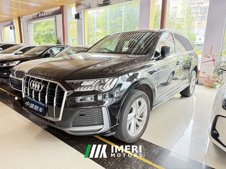 Audi Q7 2023 45 TFSI quattro S line sports