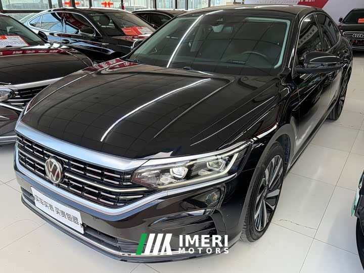 Volkswagen Passat 380TSI Ultimate Edition