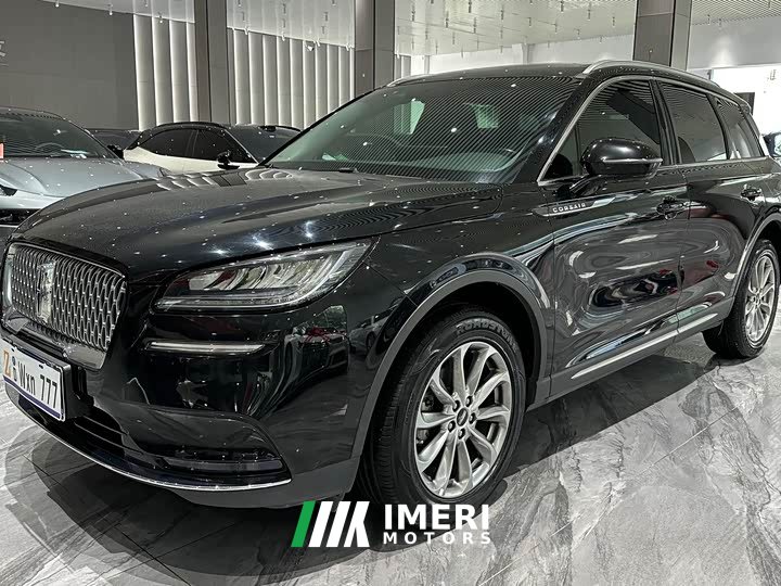 Lynk & Co Adventurer 2.0T two-wheel drive exclusive edition