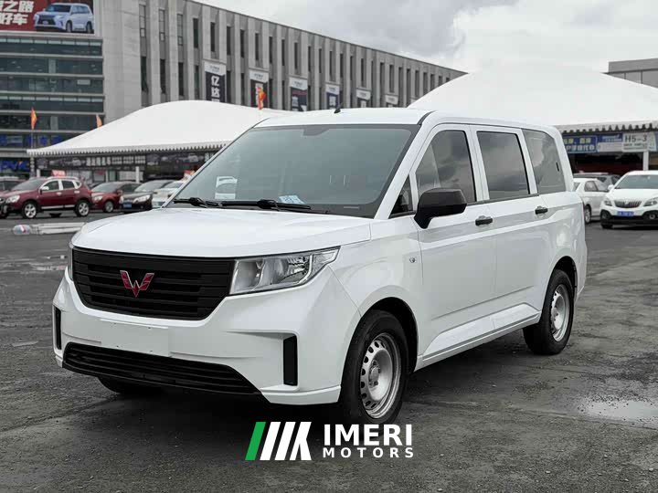 Wuling Hongguang PLUS 2020 1.5L manual standard type 7 seats