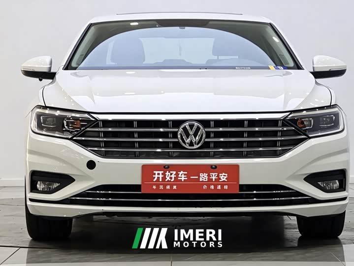 Volkswagen Sagitar 280TSI DSG transcendent version