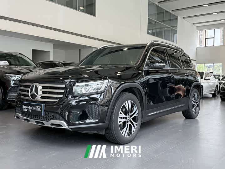 Mercedes-Benz GLB facelift GLB 220 dynamic version