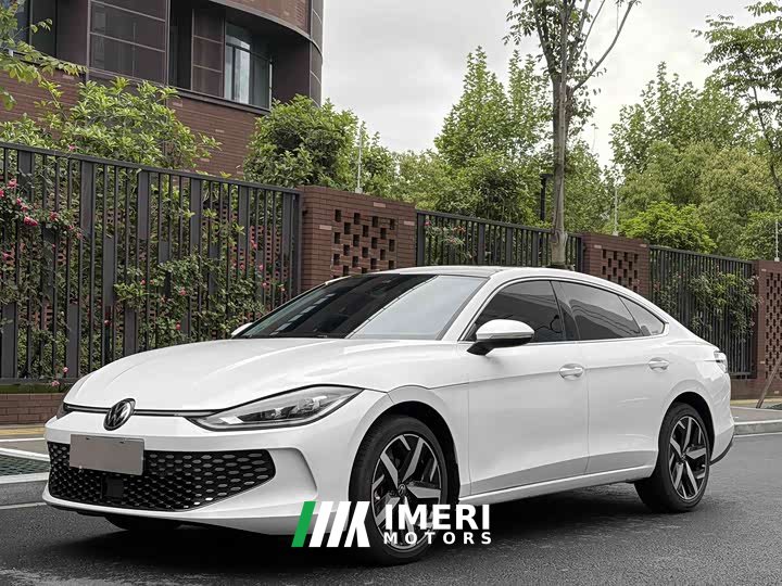 Lynk & Co Lingdu L 280TSI DSG Hot Edition