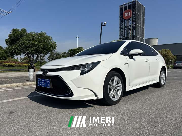 Toyota Ralink Dual Engine 1.8H E-CVT Deluxe Edition