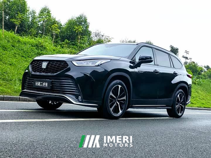 Toyota Crown Lufang 2.5L HEV four-wheel drive premium version