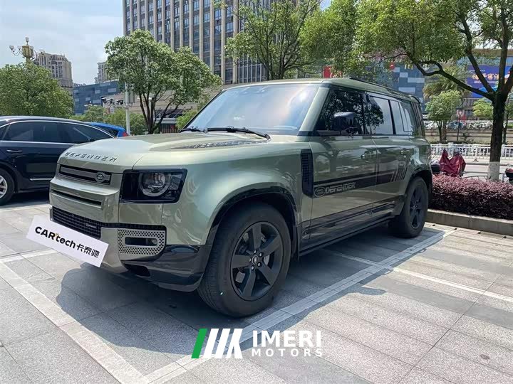 Land Rover Defender 110 P400 Dark Special Edition