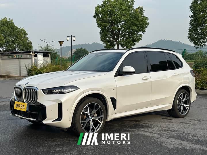 BMW X5 2023 xDrive 30Li M Sport Luxury Package