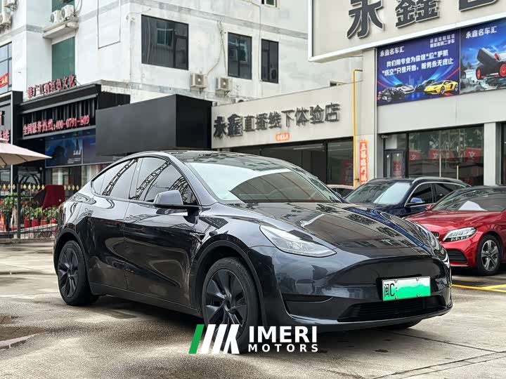 Tesla Model Y 2024 rear-wheel drive version