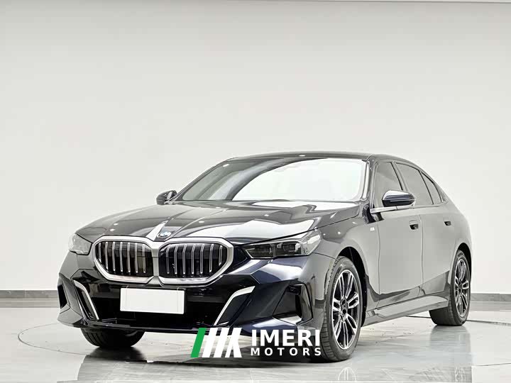 BMW 5 Series 530Li Leading M Sports Package