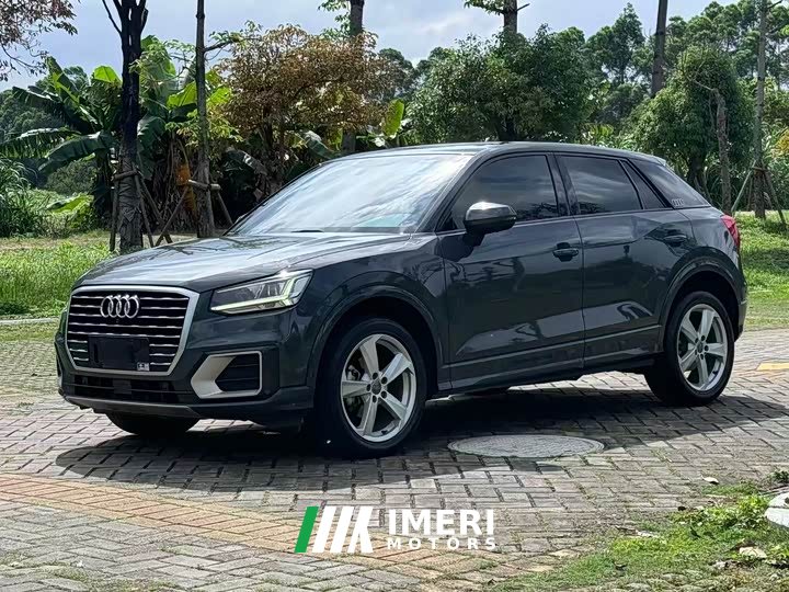 Audi Q2L 35 TFSI fashionable and dynamic