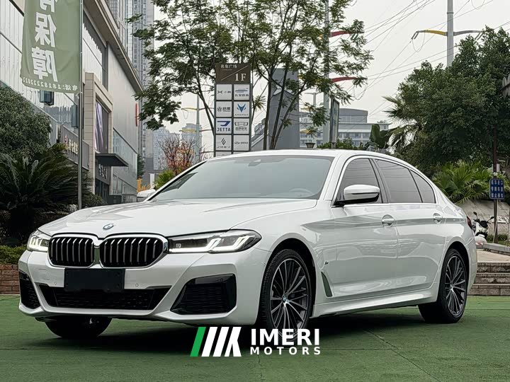 BMW 5 Series facelift 530Li leading M sports package