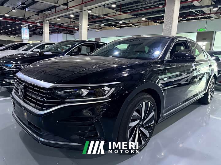 Volkswagen Passat 330TSI Elite Edition