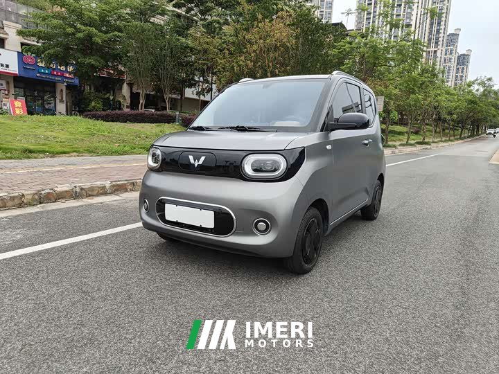 Wuling Hongguang MINIEV third generation 215km advanced version