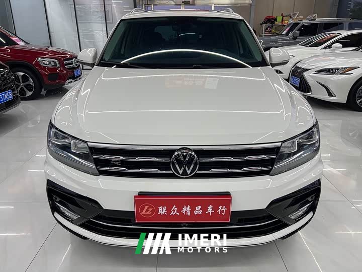 Volkswagen Tiguan L 330TSI Automatic FWD R-Line Premium Edition