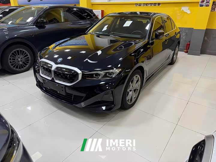 BMW i3 eDrive 35 L