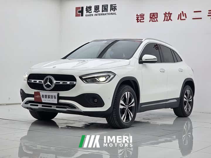 Mercedes-Benz GLA 200