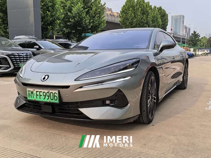Denza Z9GT 1100 four-wheel drive Ultra version