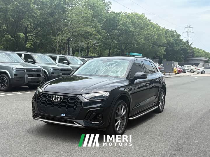 Audi Q5L 2022 40T luxury and dynamic