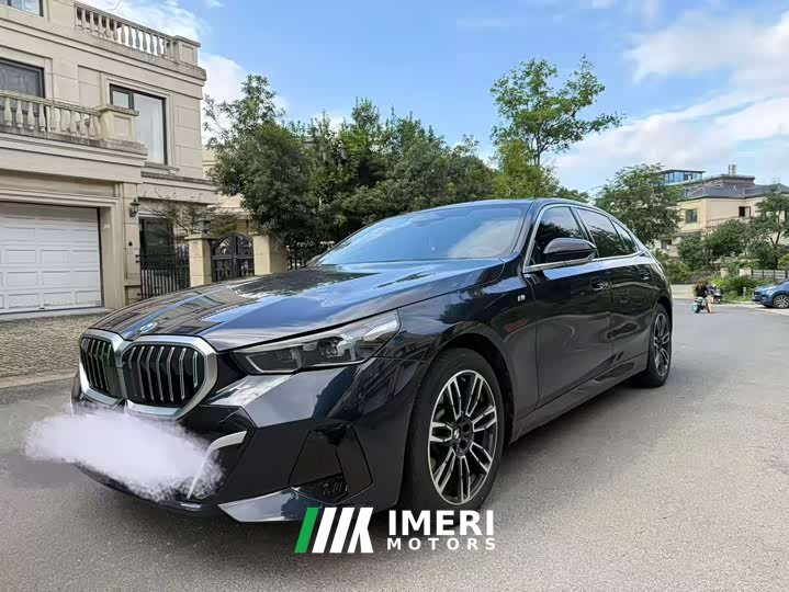 BMW 5 Series 530Li Leading M Sports Package