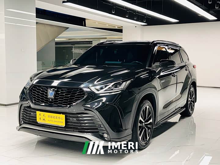 Toyota Crown Lufang 2.5L HEV four-wheel drive premium version