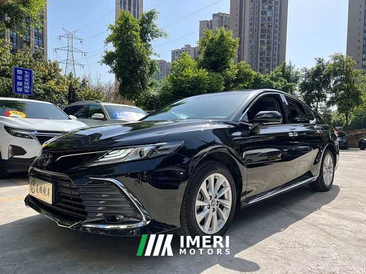 Toyota Camry 2023 2.0G Deluxe Edition