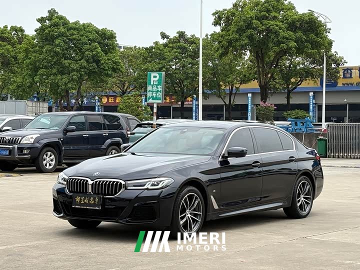BMW 5 Series 2022 525Li M Sports Package