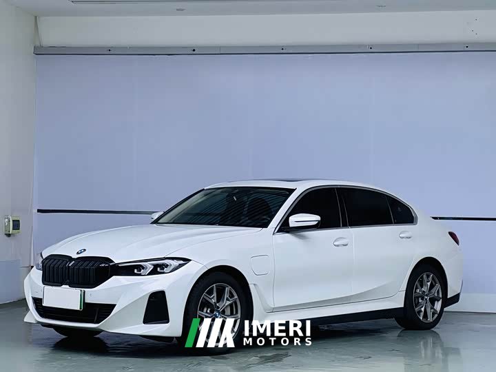 BMW i3 2022 eDrive 35 L