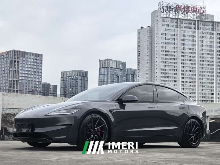 Tesla Model 3 Performance All-Wheel Drive