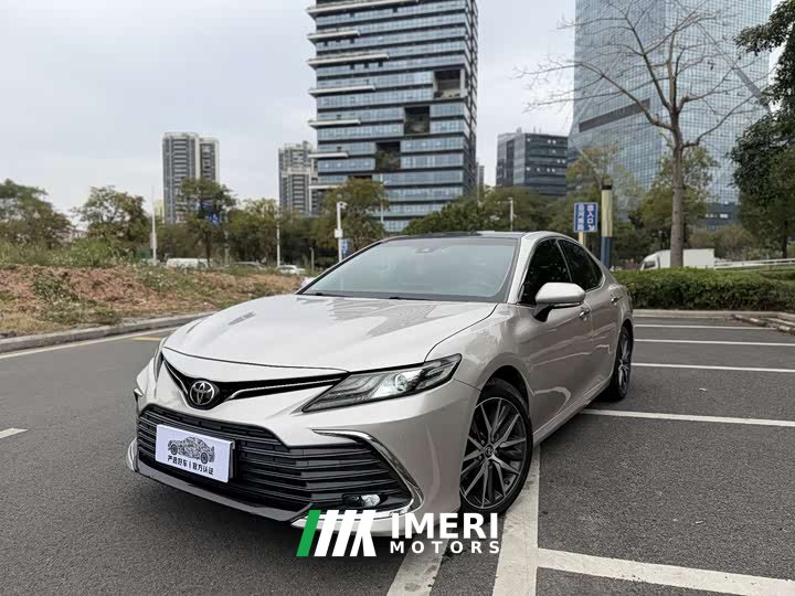 Toyota Camry 2021 2.5G Deluxe Edition