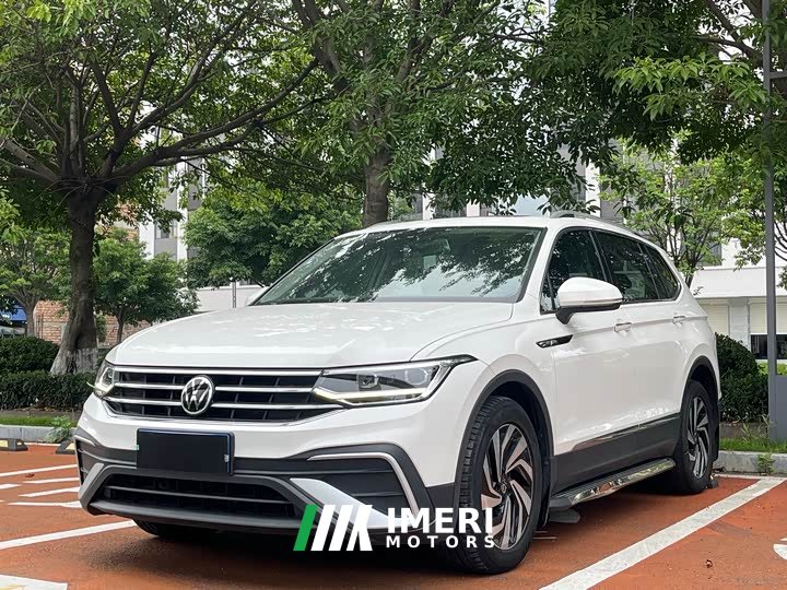 Volkswagen Tiguan L 2022 330TSI automatic two-wheel drive smart version