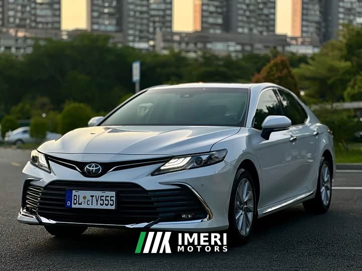 Toyota Camry 2023 2.0G Deluxe Edition