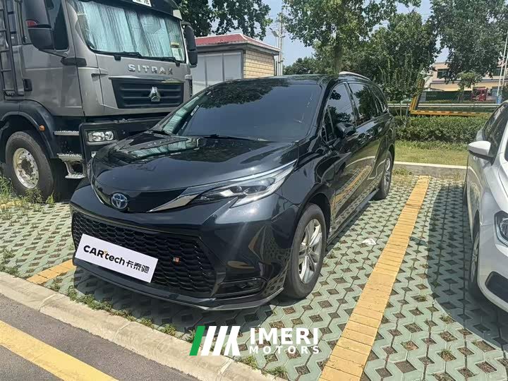 Toyota SIENNA 2.5L Hybrid Comfort Edition