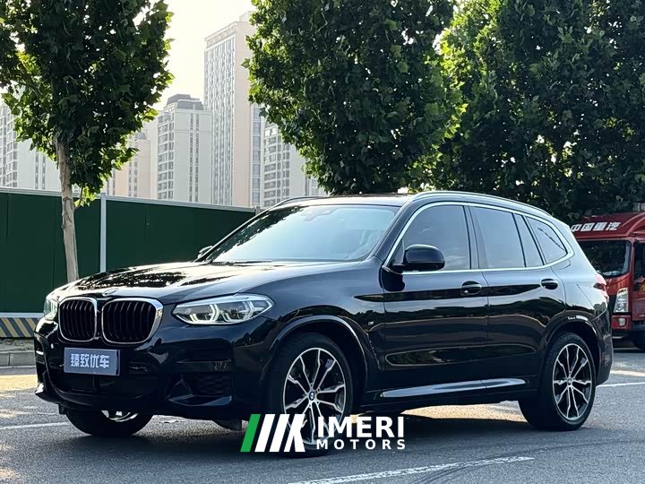 BMW X3 xDrive30i Leading M Sports Package