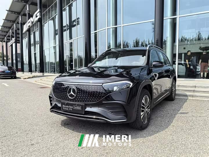 Mercedes-Benz EQB 260