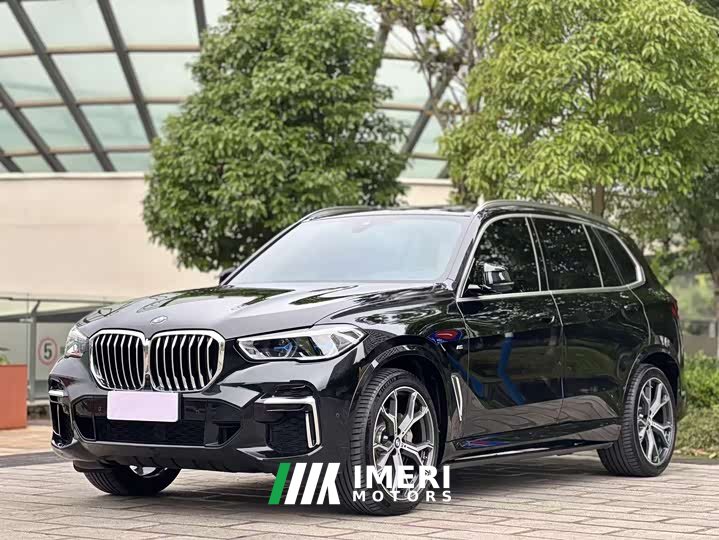 BMW X5 2022 xDrive 40Li M Sports Package