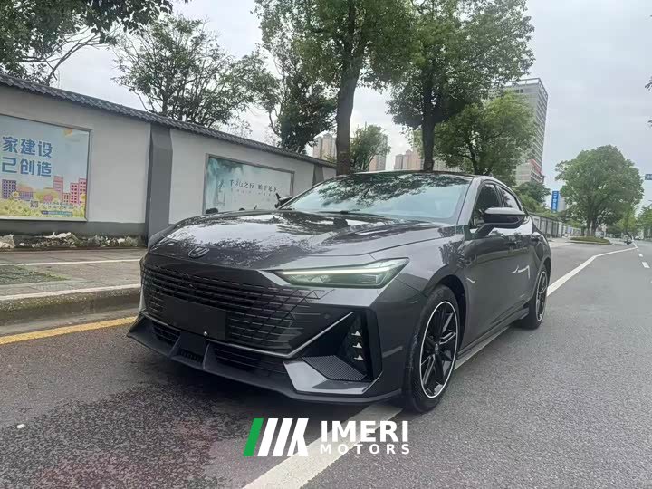 Changan UNI-V 2023 1.5T premium