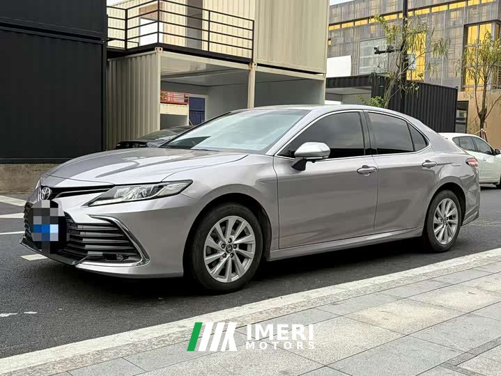 Toyota Camry 2.0GVP Leading Edition