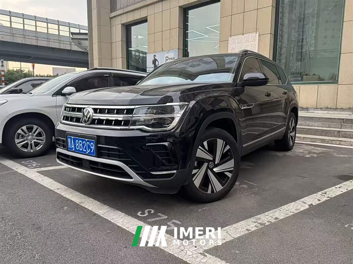 Volkswagen Touron 530 V6 four-wheel drive Long Yao Edition