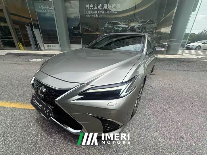 Lexus ES 200 Premium Edition