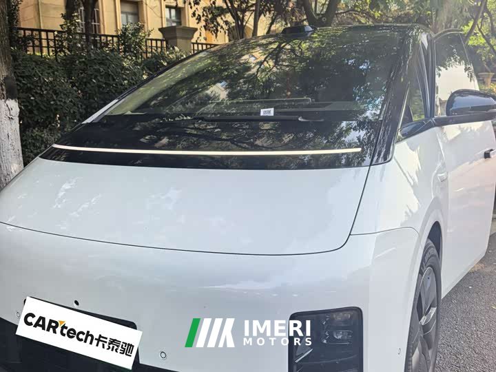 Li Auto Ideal MEGA Home Family Special Edition